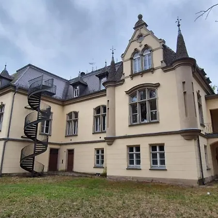 Schlosshotel Hohenbocka 酒店
