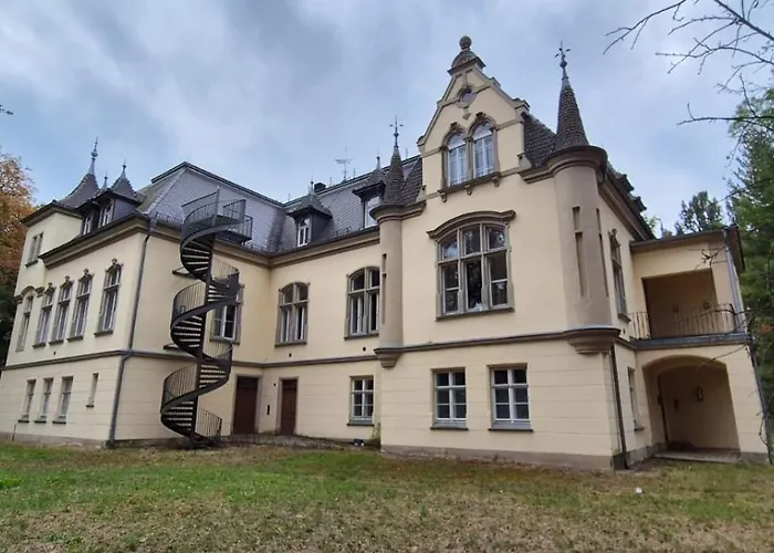 Schlosshotel Hohenbocka Otel